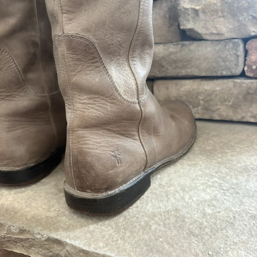 Frye Paige Size 9.5 B Tall Knee High Equestrian Riding Boots Gray Taupe Leather